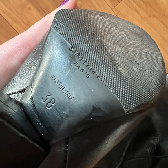 Saint Laurent Niki 105 over-the-knee boots in black shiny leather. 38 - Picture 15 of 16